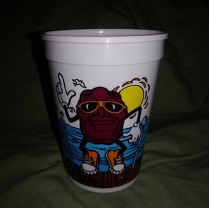 Vintage California Raisins Grapevine Tour 88 Collector Cup Hardees